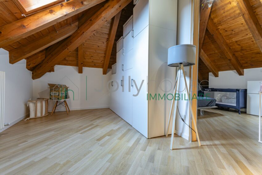 _JCI7929